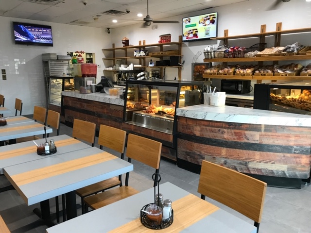 Mi Casita Bakery interior